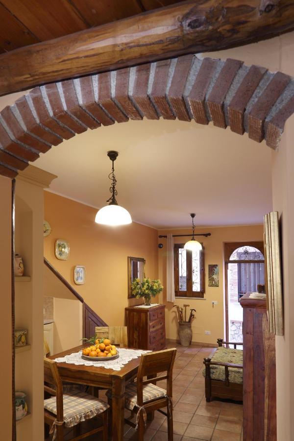 タオルミーナCasa Antico Borgo Cuseniアパートメント エクステリア 写真