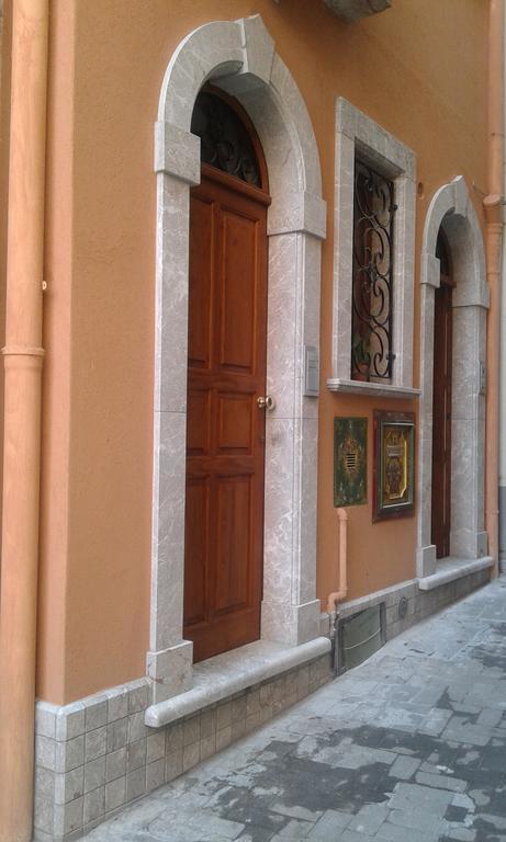 タオルミーナCasa Antico Borgo Cuseniアパートメント 部屋 写真